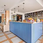 Moonlight Z Basenem I Parkingiem - Plazowa - *