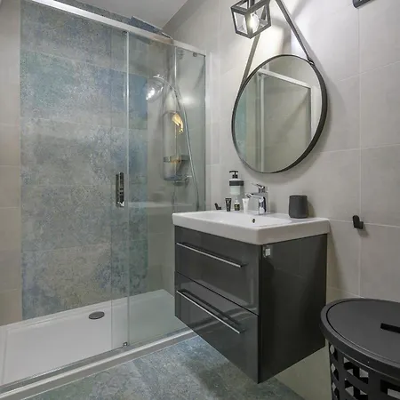 Moonlight Z Basenem I Parkingiem - Plazowa - 公寓 *